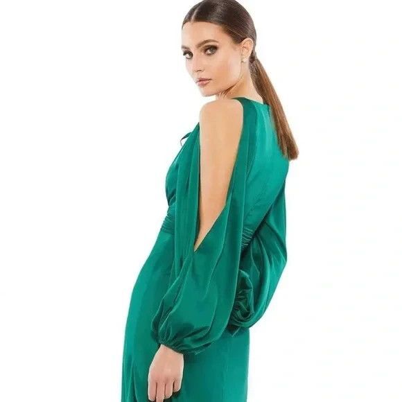 Mac Duggal Gown 55397 Emerald Green Plunge Neck Long Sleeve Satin Sheath 2 NWT - Picture 3 of 6